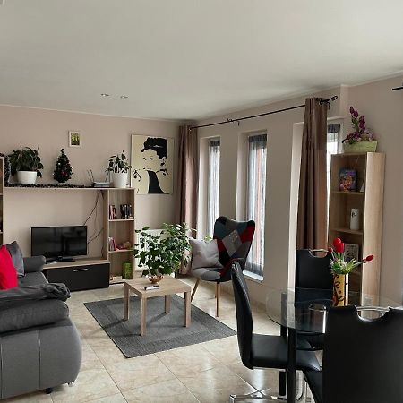 Nyil Apartman Wellnes Дебрецен Екстер'єр фото