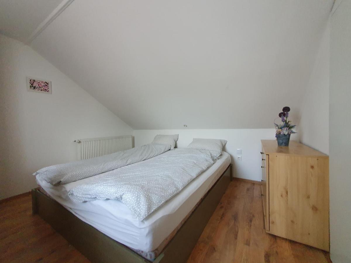 Nyil Apartman Wellnes Дебрецен Екстер'єр фото