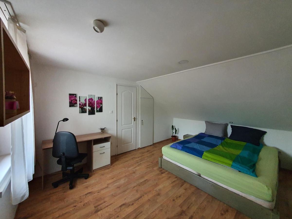 Nyil Apartman Wellnes Дебрецен Екстер'єр фото